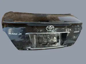 Toyota Mark X Boot Door