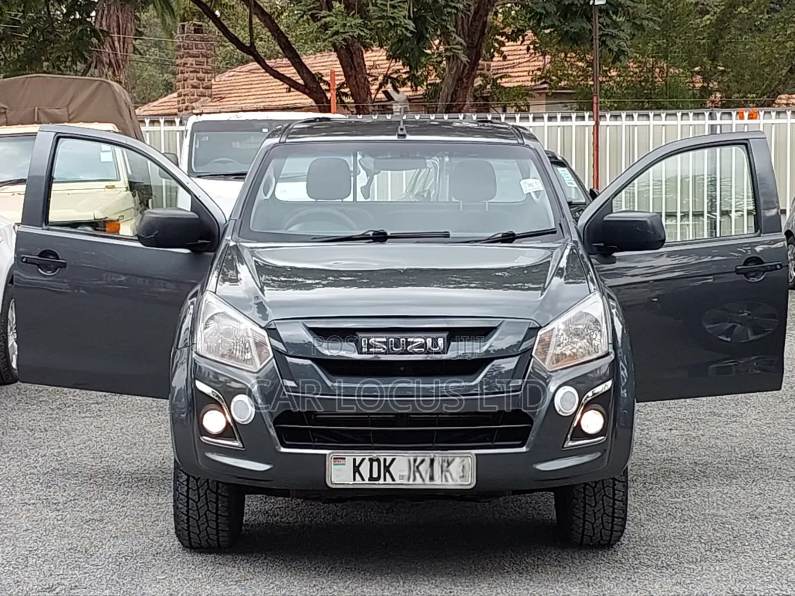 Isuzu D-MAX 2022 Gray