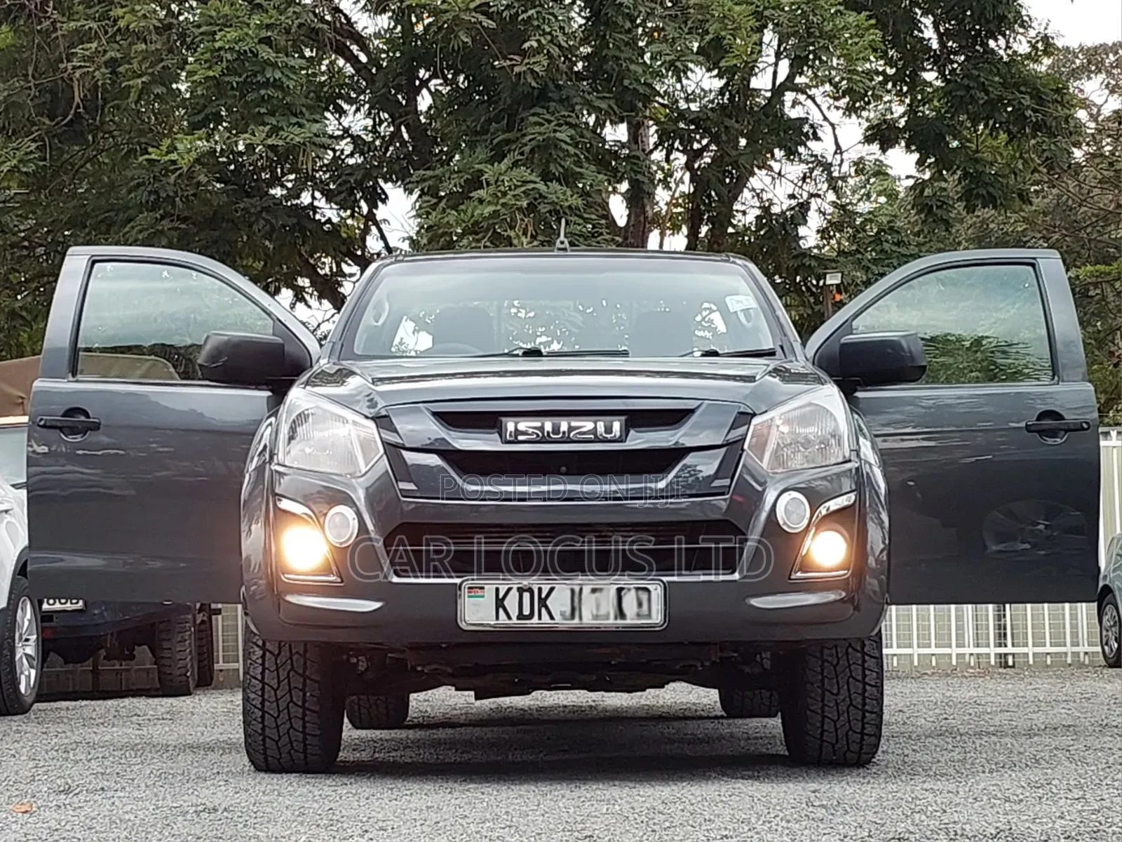 Isuzu D-MAX 2022 Gray