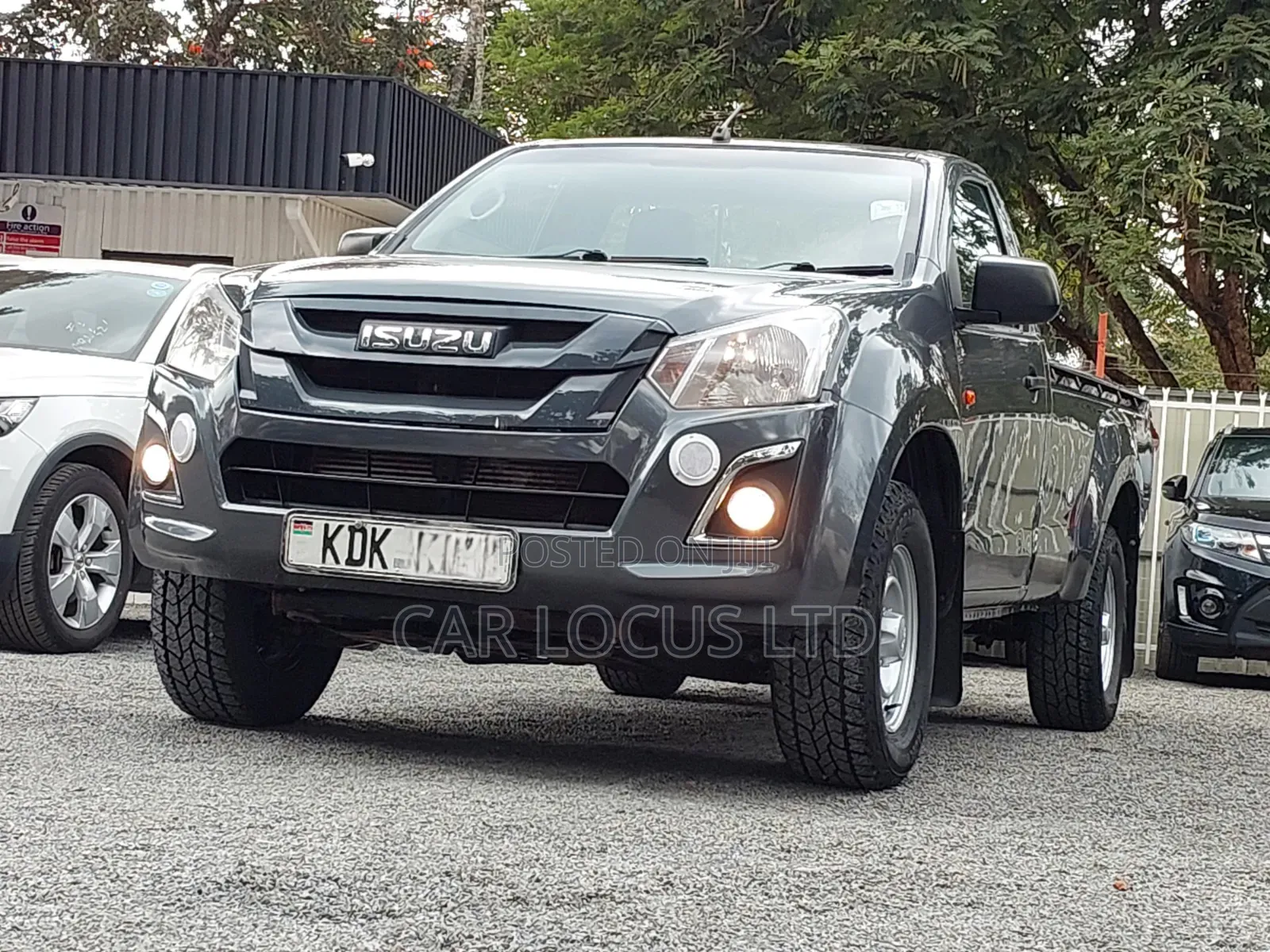 Isuzu D-MAX 2022 Gray
