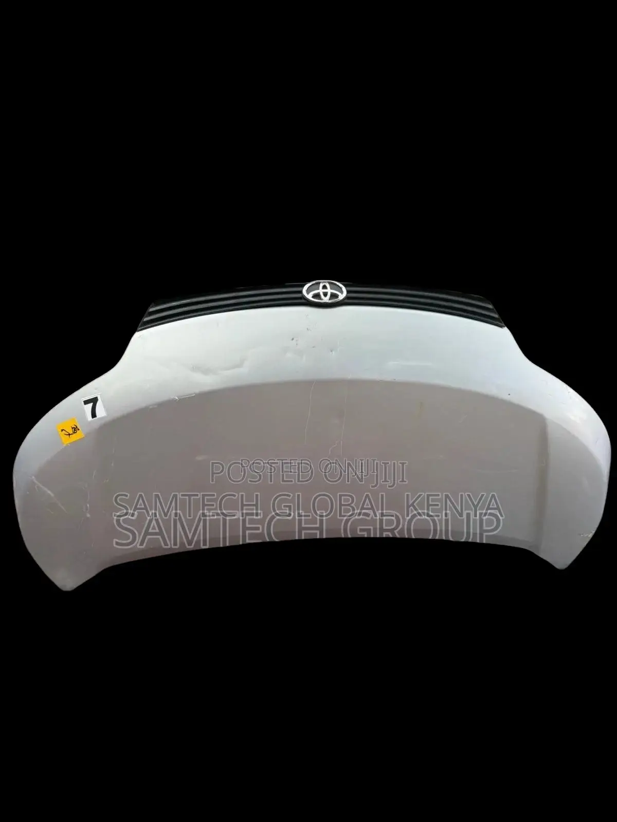 Toyota Spade Bonnet