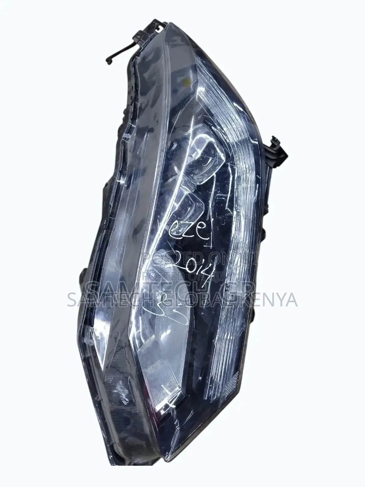 Clean Honda Vezel 2014 Head Light