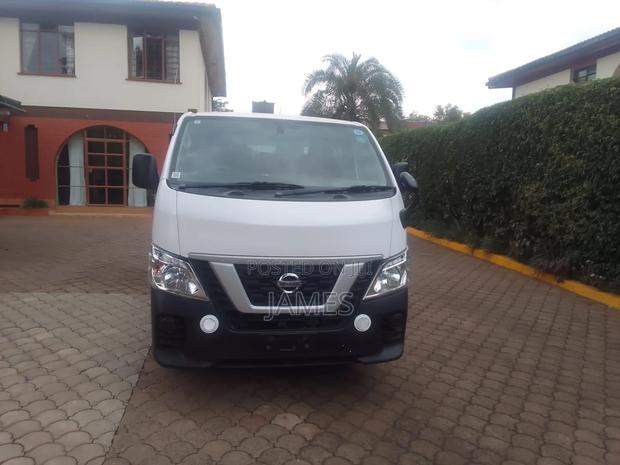 Nissan Caravan (Urvan) 2020 White - thumbnail 3