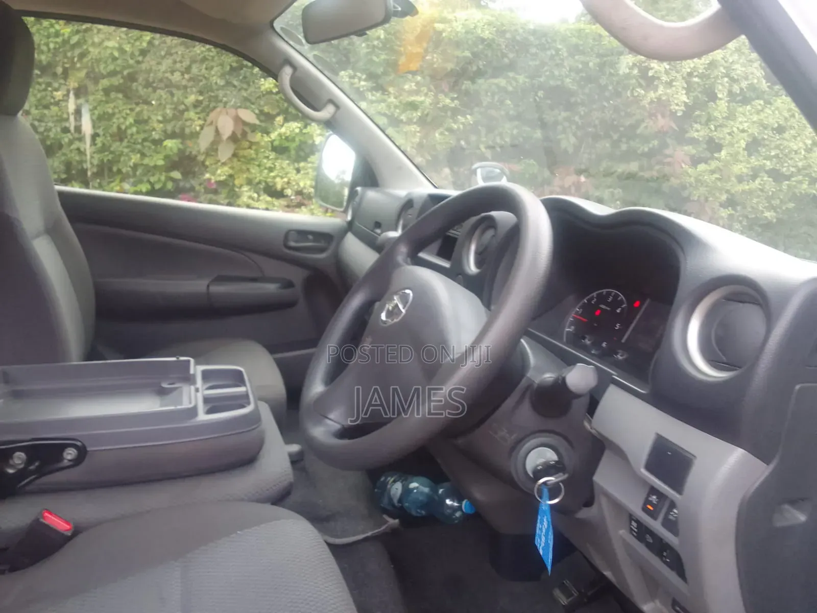 Nissan Caravan (Urvan) 2019 White