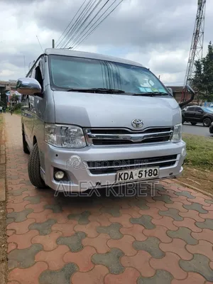 Toyota HiAce 2014 Silver