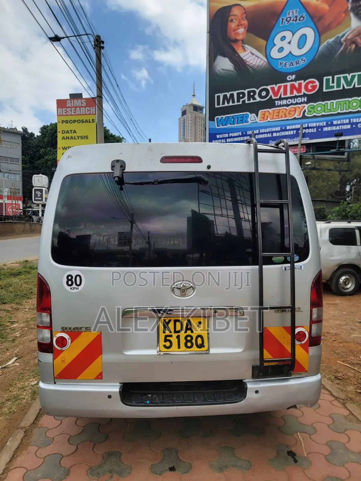 Toyota HiAce 2014 Silver