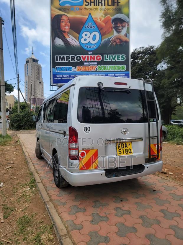 Toyota HiAce 2014 Silver - thumbnail 8