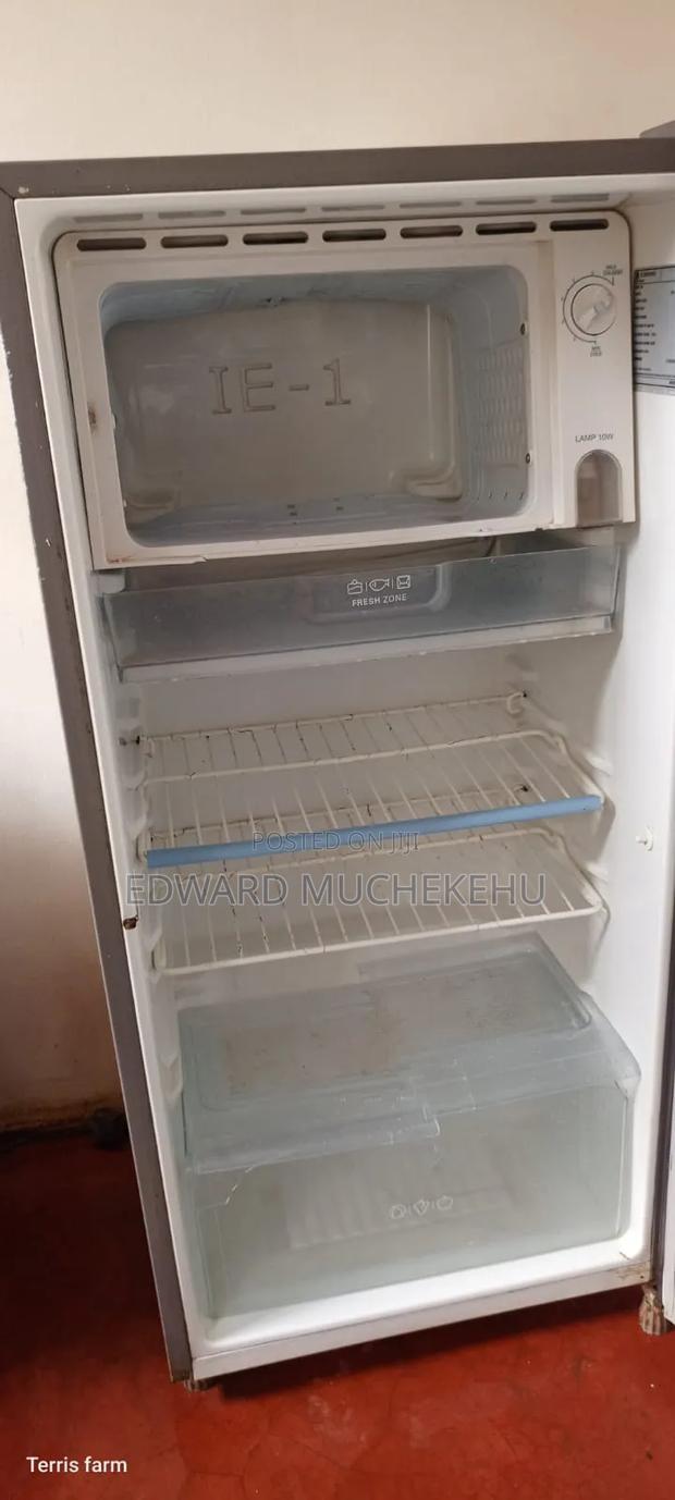 Refrigerator - thumbnail 2