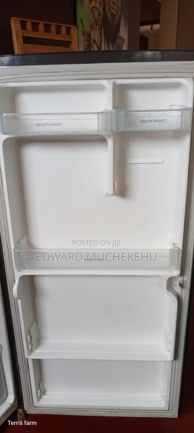 Refrigerator - thumbnail 3