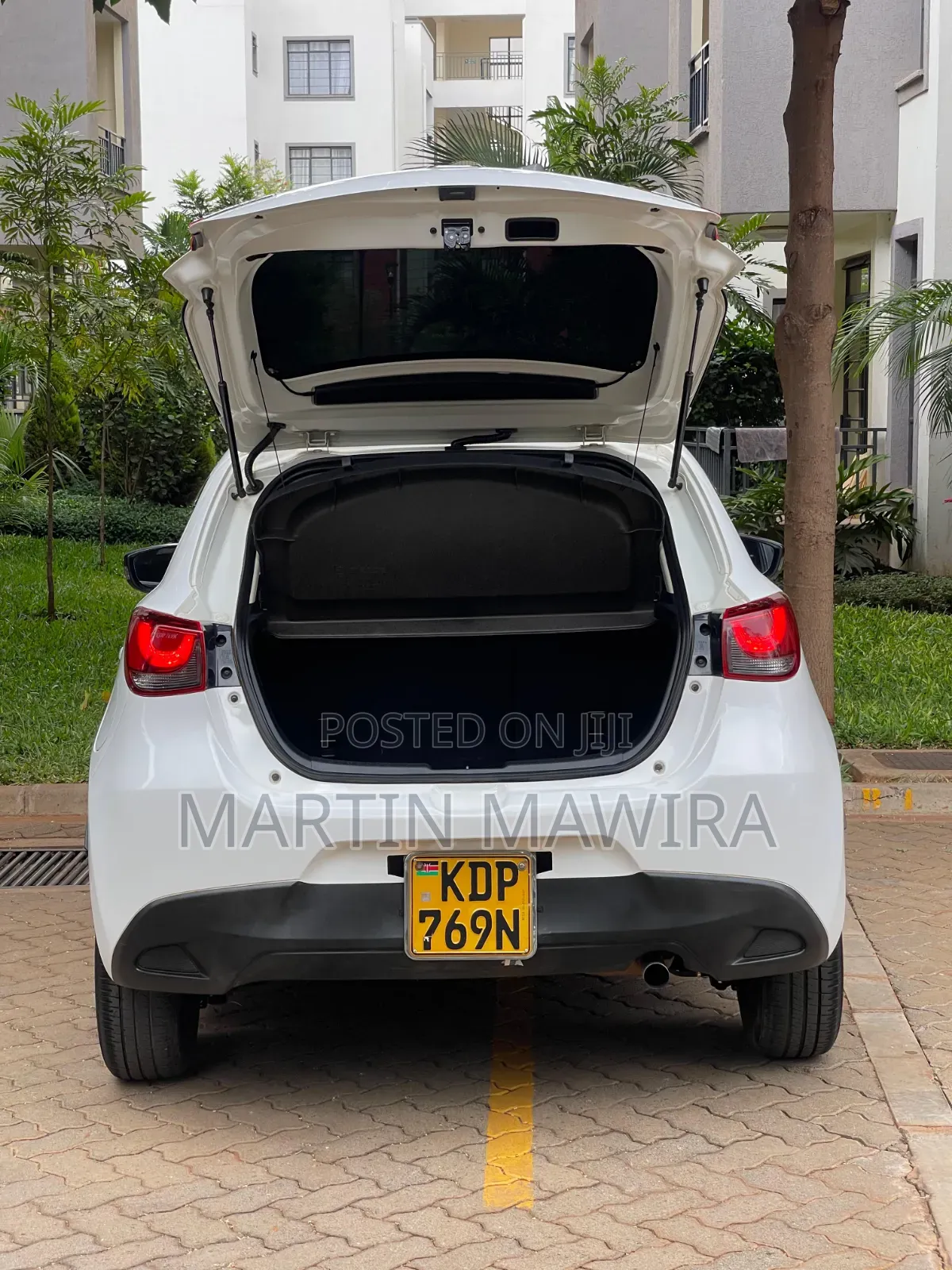 Mazda Demio 2017 White