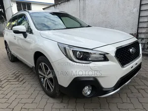 Subaru Outback 2019 White