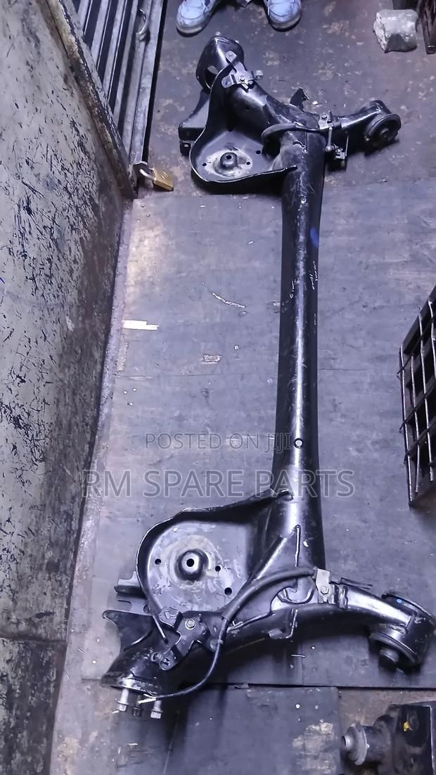 Rearbeam Honda Vezel