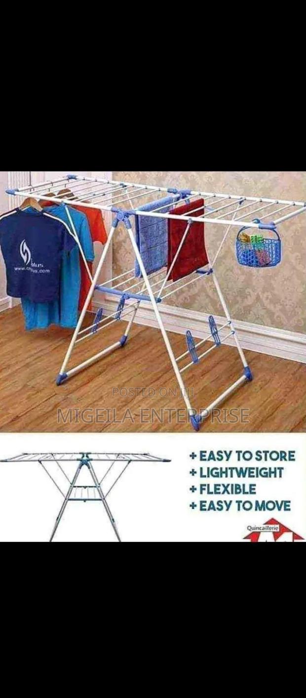 *Portable Clothe Rack*