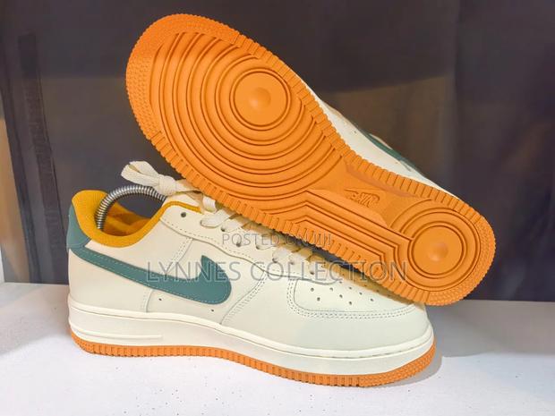 Nike Shoes Customized - thumbnail 2