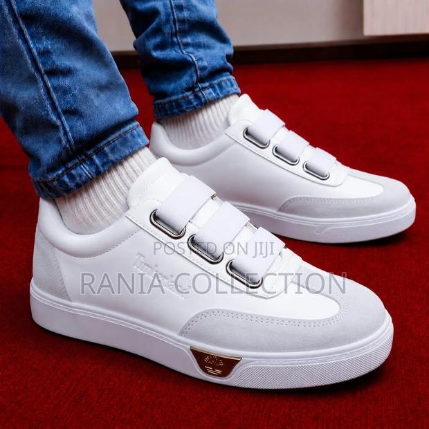 New White Laceless Timberland Casual
