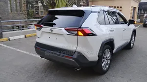 Toyota RAV4 Adventure AWD 2020 White