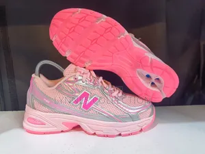 New Balance 740 Pink