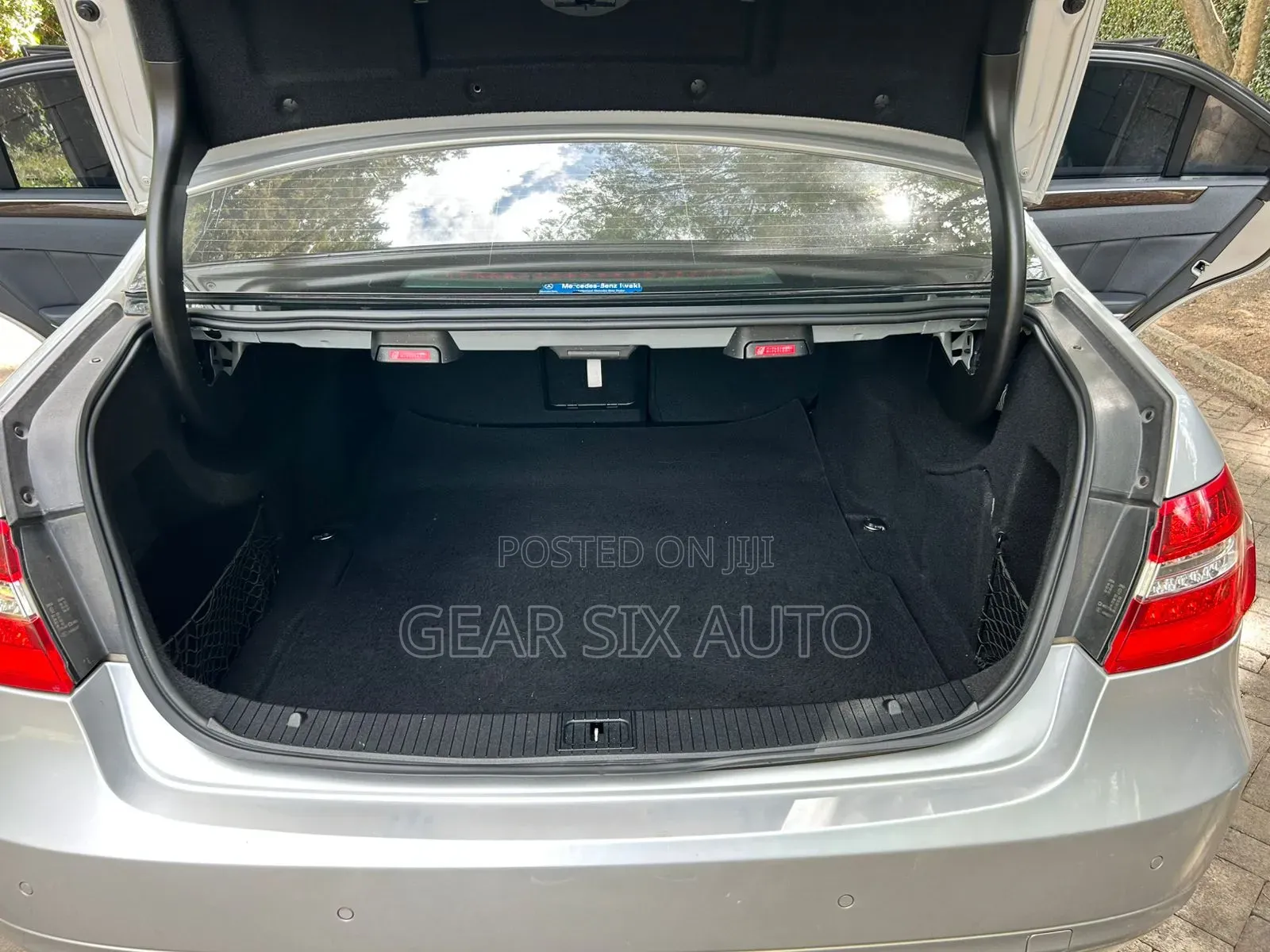 Mercedes-Benz E250 2009 Silver