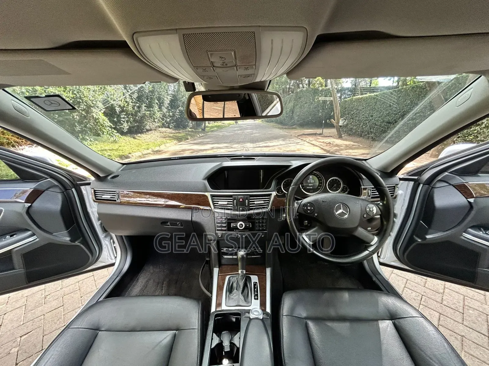 Mercedes-Benz E250 2009 Silver