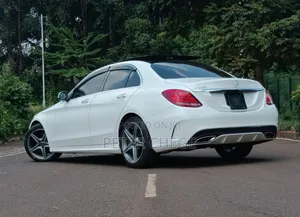 Mercedes-Benz C200 2018 White