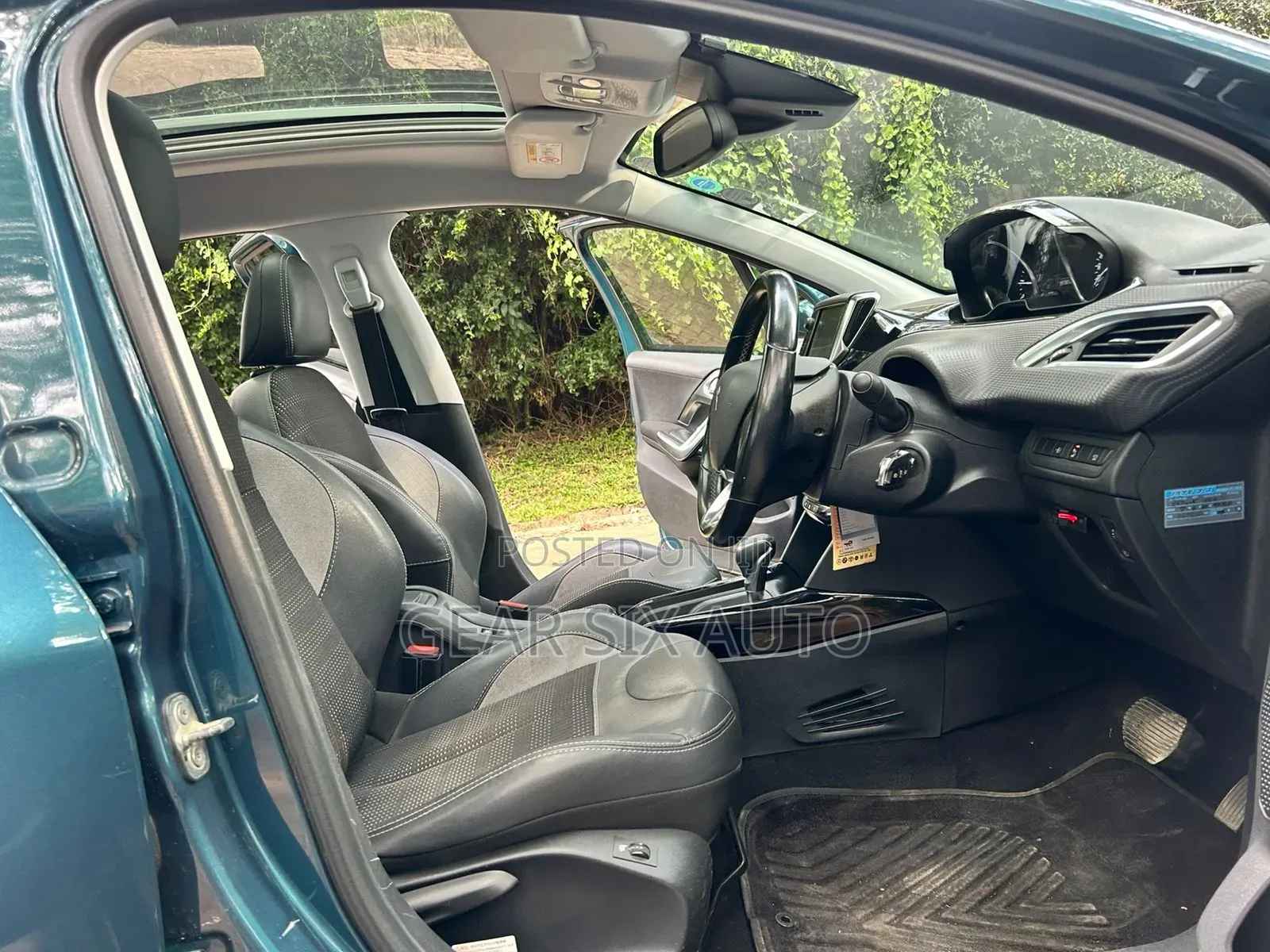 Peugeot 2008 1.2 PureTech (155 Hp) 2019 Blue