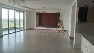 3bdrm Apartment in Riverside Drive for rent