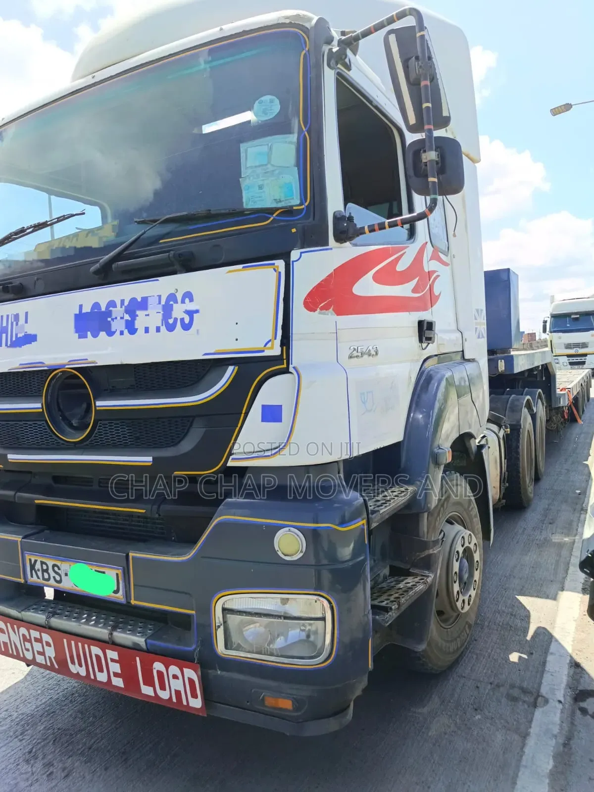 Flat Beds Trailer Available for Bulky Transport Services