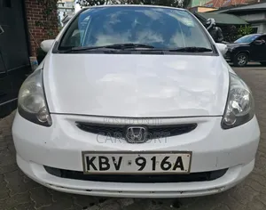 Honda Fit 2006 White