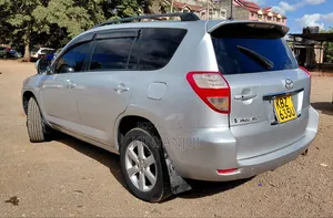 Toyota Vanguard 2009 Silver
