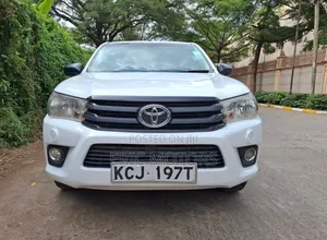 Toyota Hilux 2016 Off white