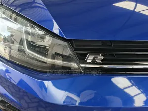 Volkswagen Golf R 4-Door w/DCC & Navigation 2019
