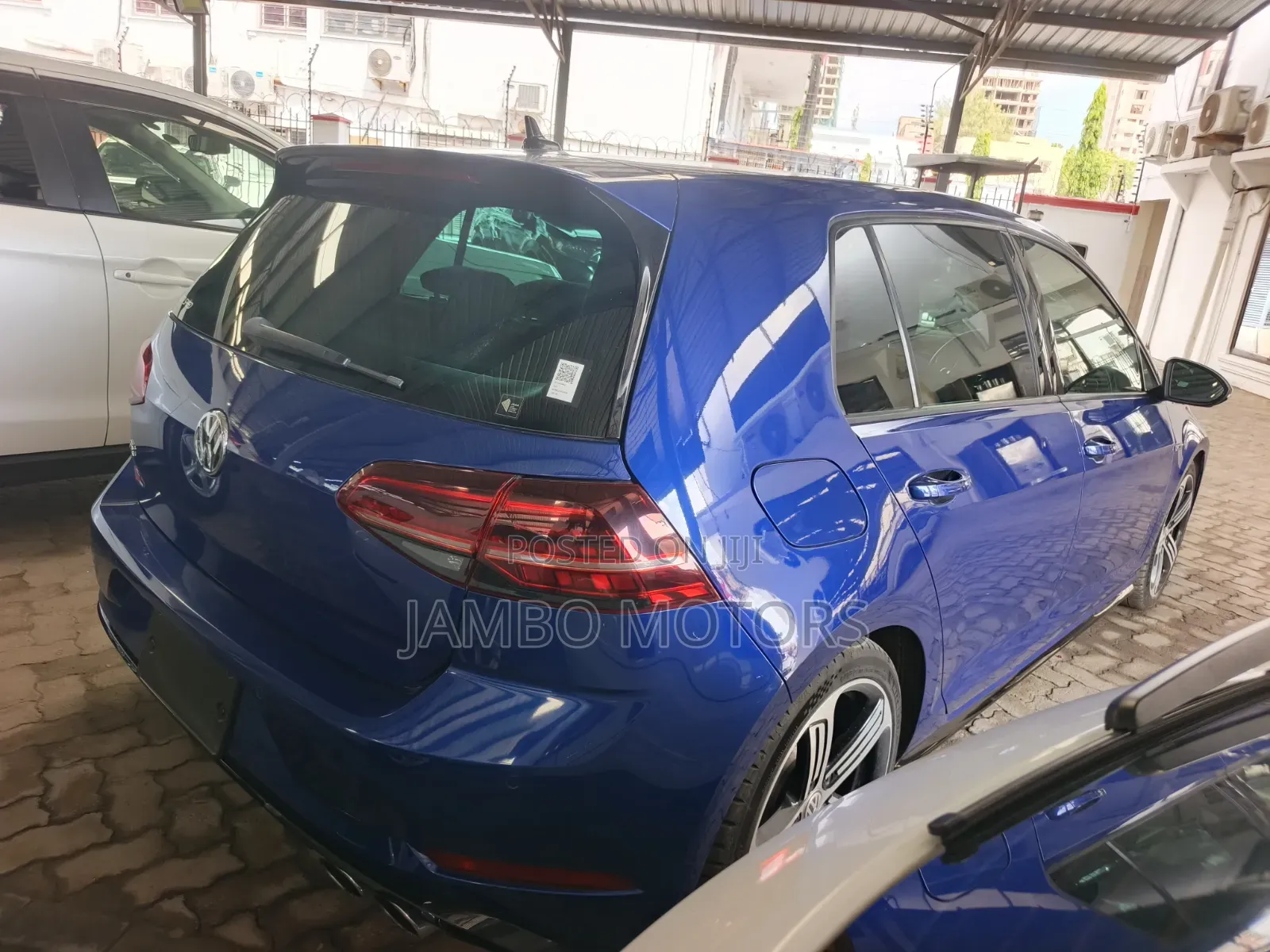 Volkswagen Golf R 4-Door w/DCC & Navigation 2019