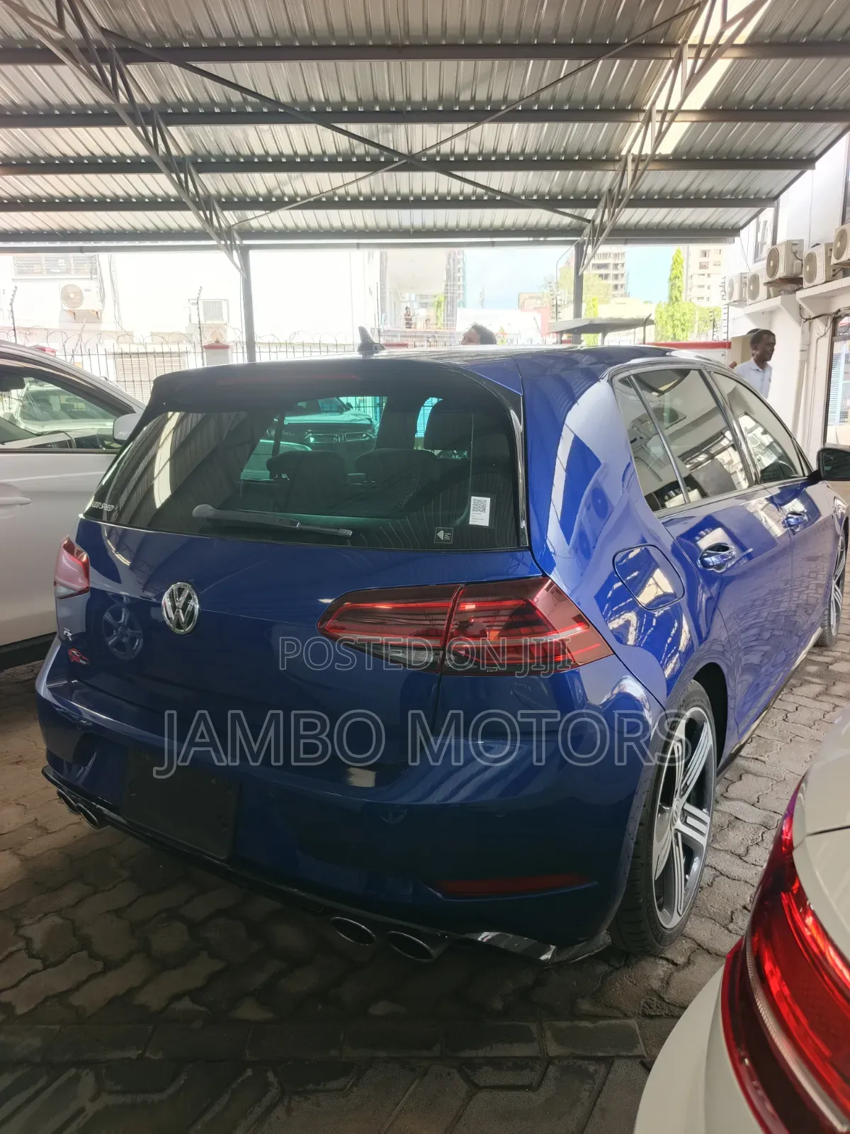 Volkswagen Golf R 4-Door w/DCC & Navigation 2019