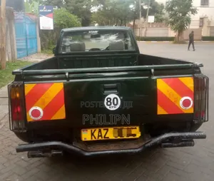 Nissan Hardbody 2009 Green