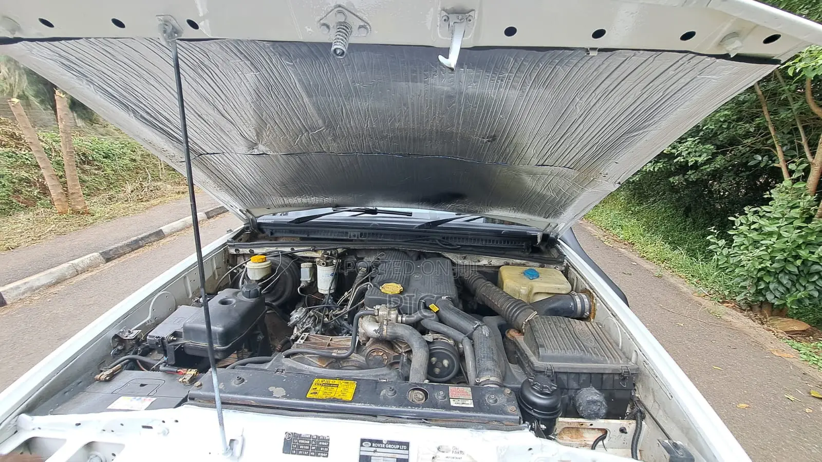 Land Rover Discovery 2006 White