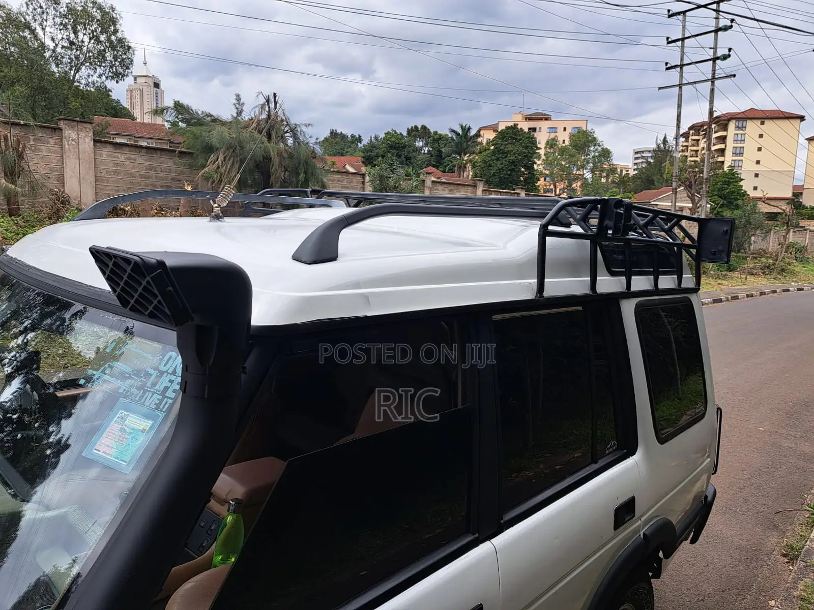 Land Rover Discovery 2006 White