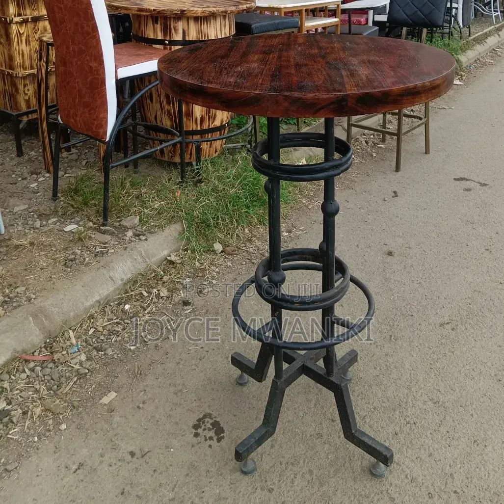 Wooden Round Wooden Bar High Table 