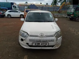 Toyota Succeed SV Premium 2016 White