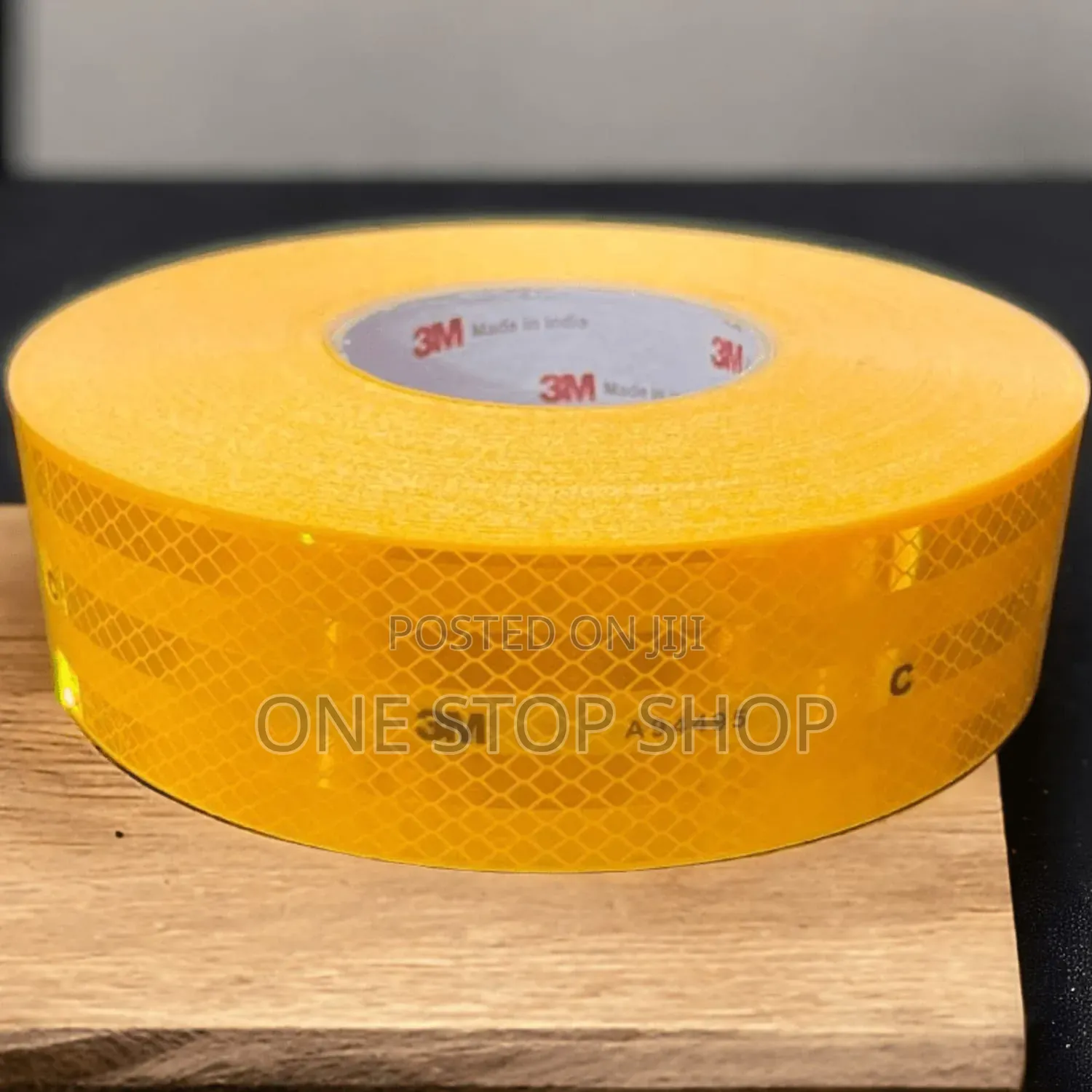 3m Diamond Grade Conspicuity Tape Weather Resistant &Strong Adhesive