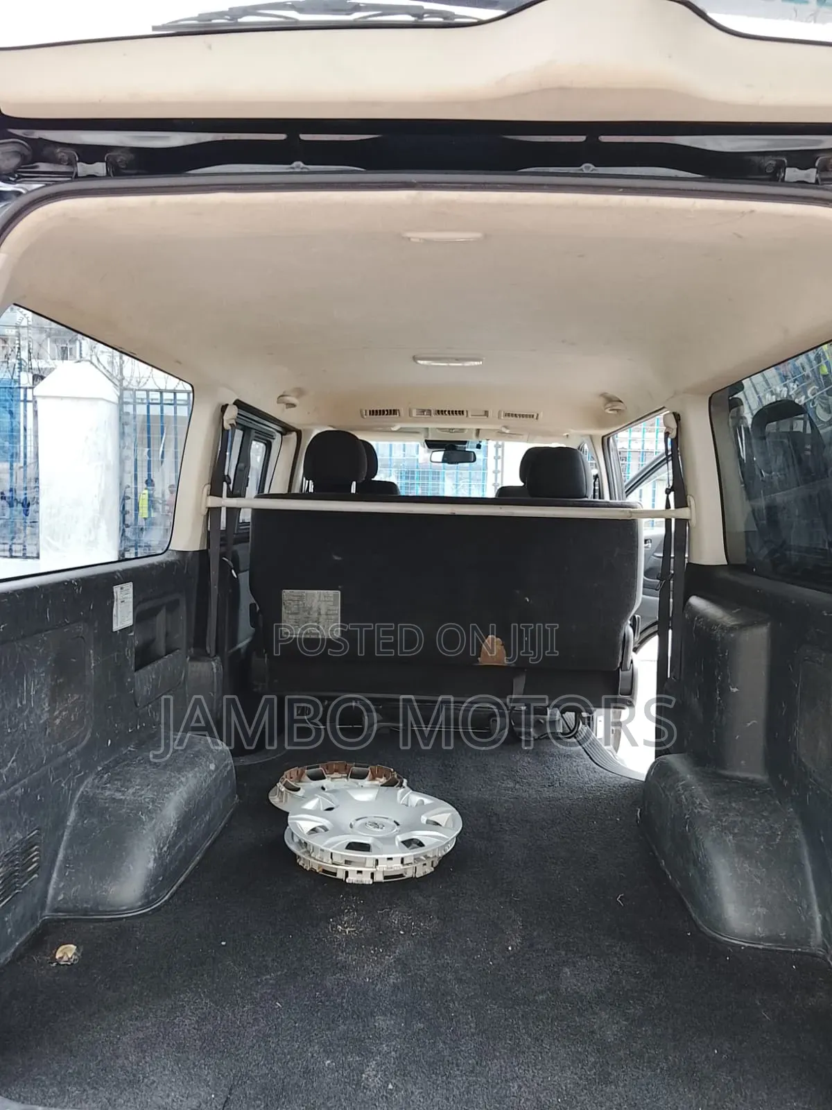 Toyota HiAce 2021