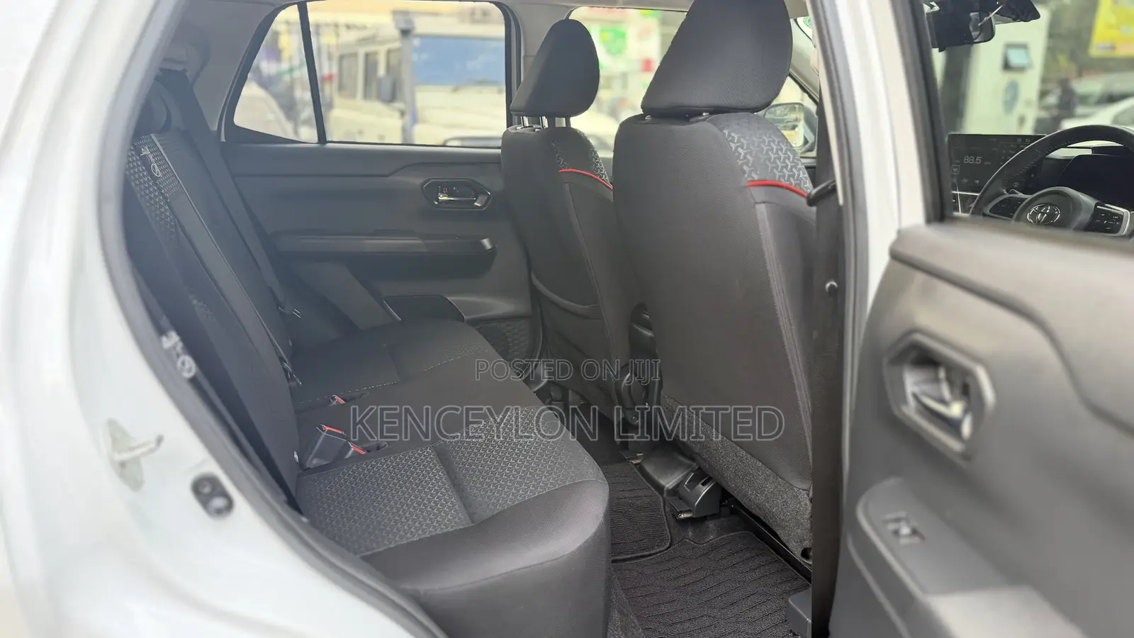 Toyota Raize 1.0 AWD 2020 White