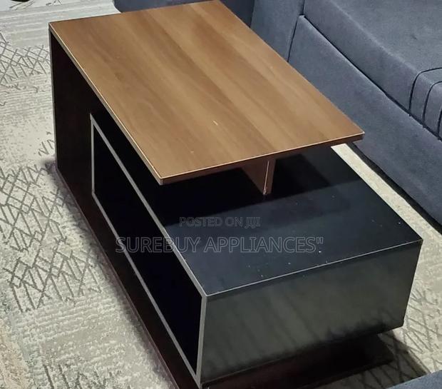 Dark Coffee Table With Modern Elegant Finish