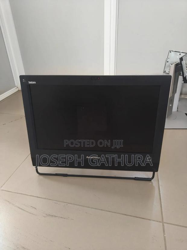 Desktop Computer Lenovo ThinkCentre M720 4GB Intel Pentium HDD 500GB