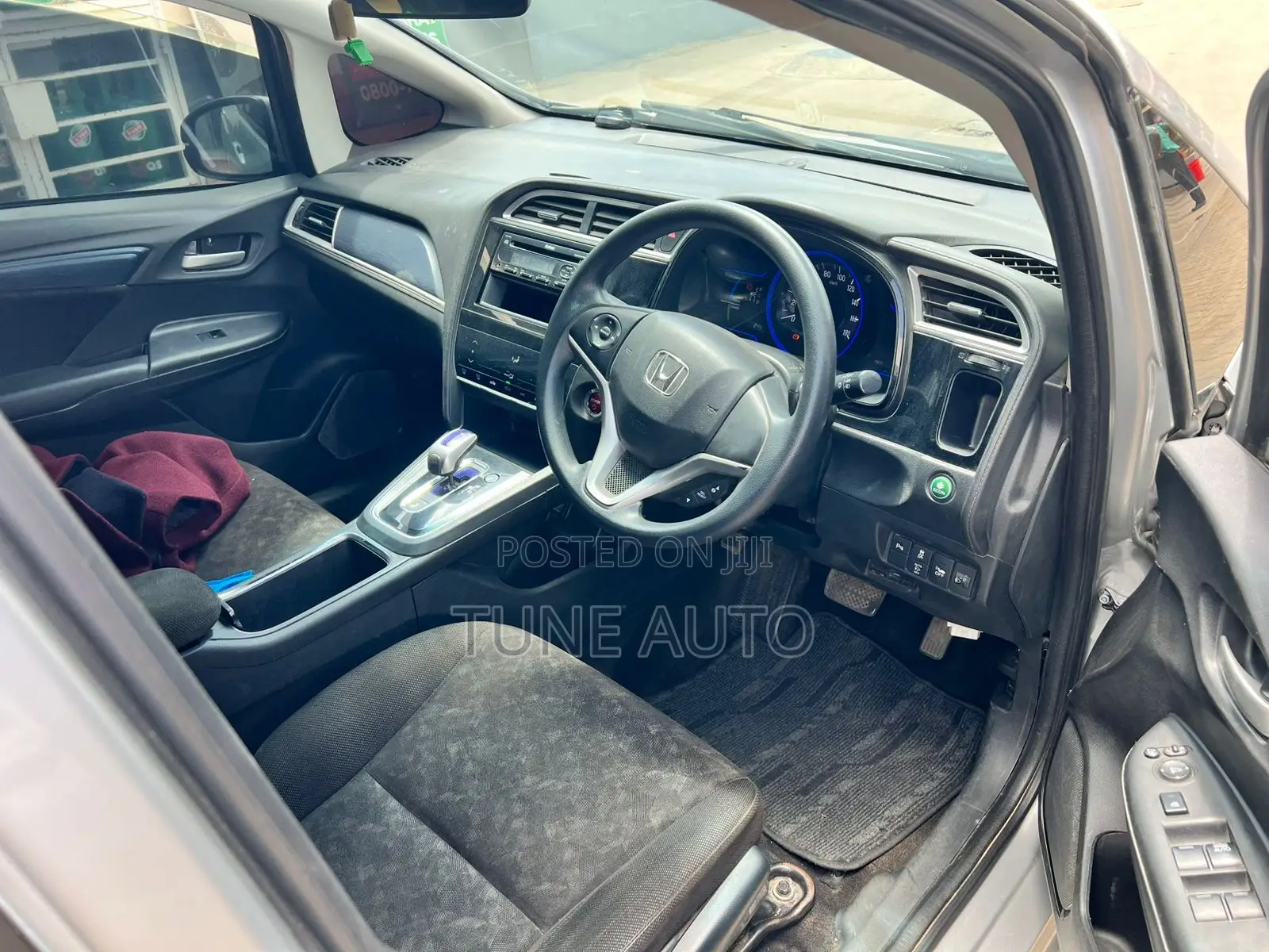 Honda Fit Shuttle 2016 Silver