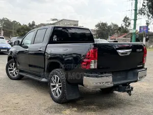 Toyota Hilux Revo Double Cab Deisel 2.4 AWD 2018 Black