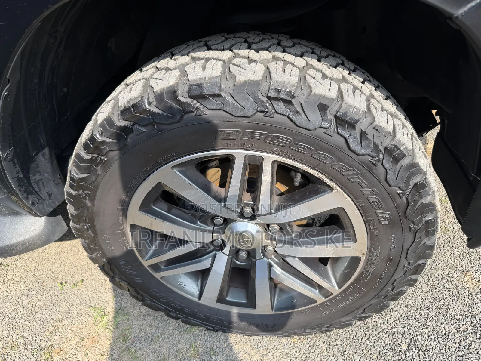 Toyota Hilux Revo Double Cab Deisel 2.4 AWD 2018 Black