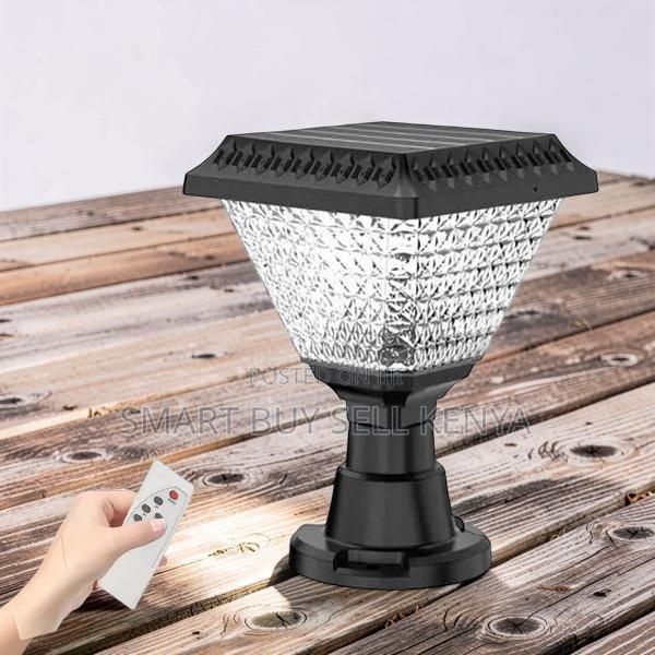 Eco- Friendly Outdoor Led Garden Light Main Gate Post Solar Light Lamp
