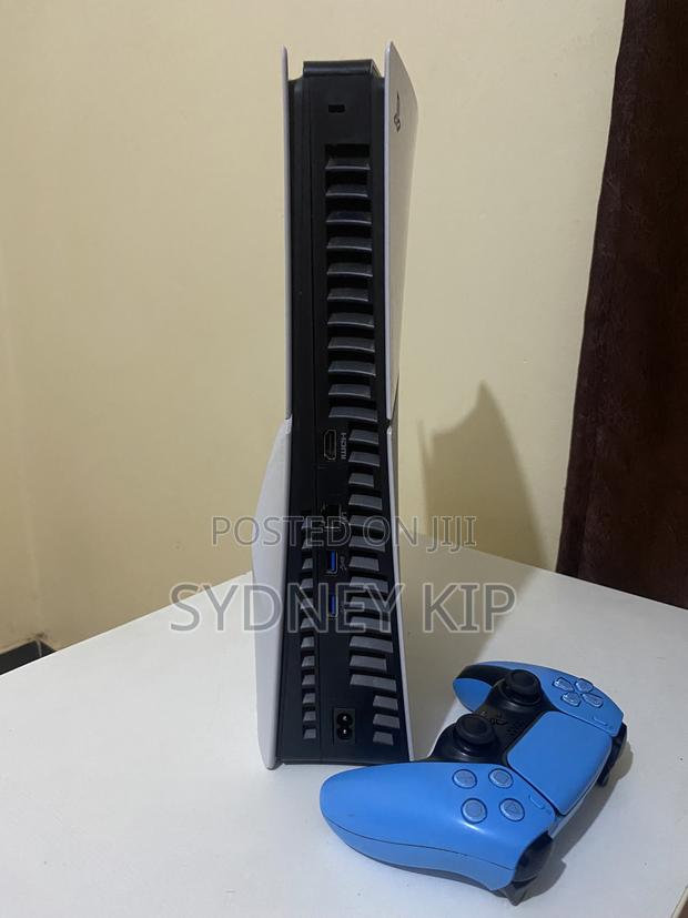 Slightly Used Ps 5 Slim - thumbnail 2