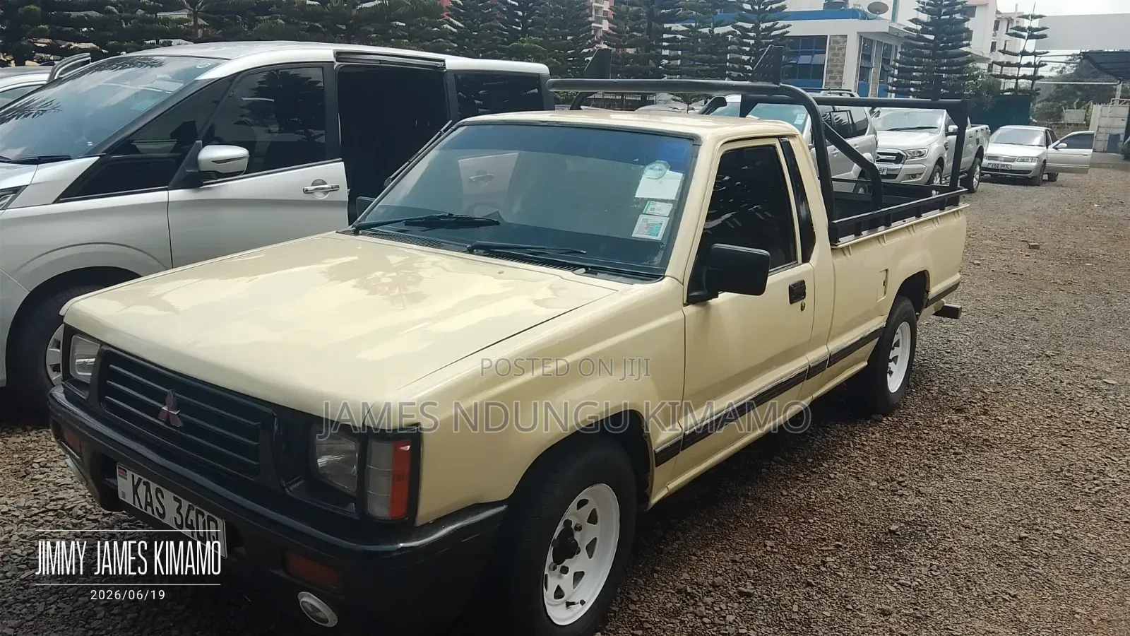 Mitsubishi L200 2005 Beige