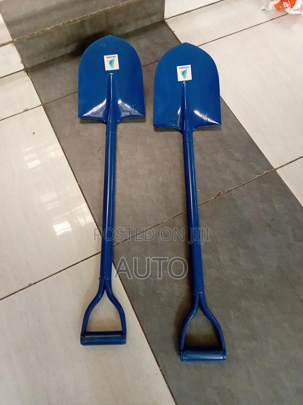 Multipurpose Garden Shovel – Durable Soil Digging Planting Tool